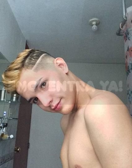 Joven guapo escort blanco pasivo